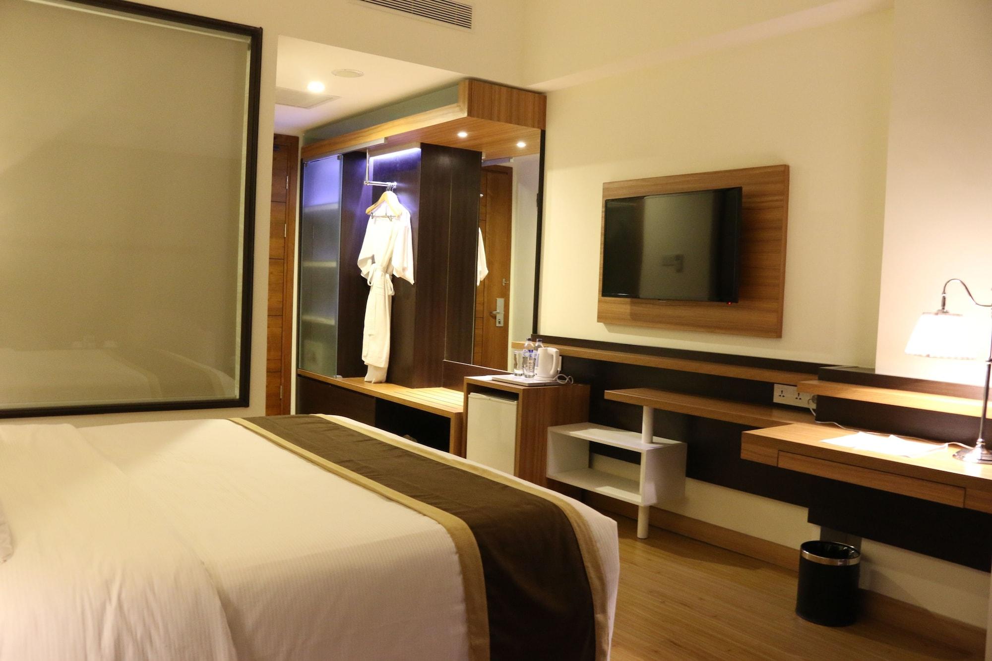 Java Palace Hotel Cikarang Exterior photo
